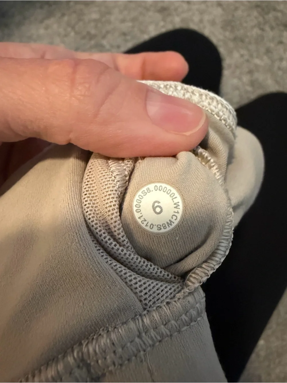 Women’s lululemon align top white with tan interior - no padding - size 6